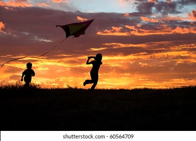 Generasi 90-an: Generasi Paling Bahagia Sekaligus Paling Lelah