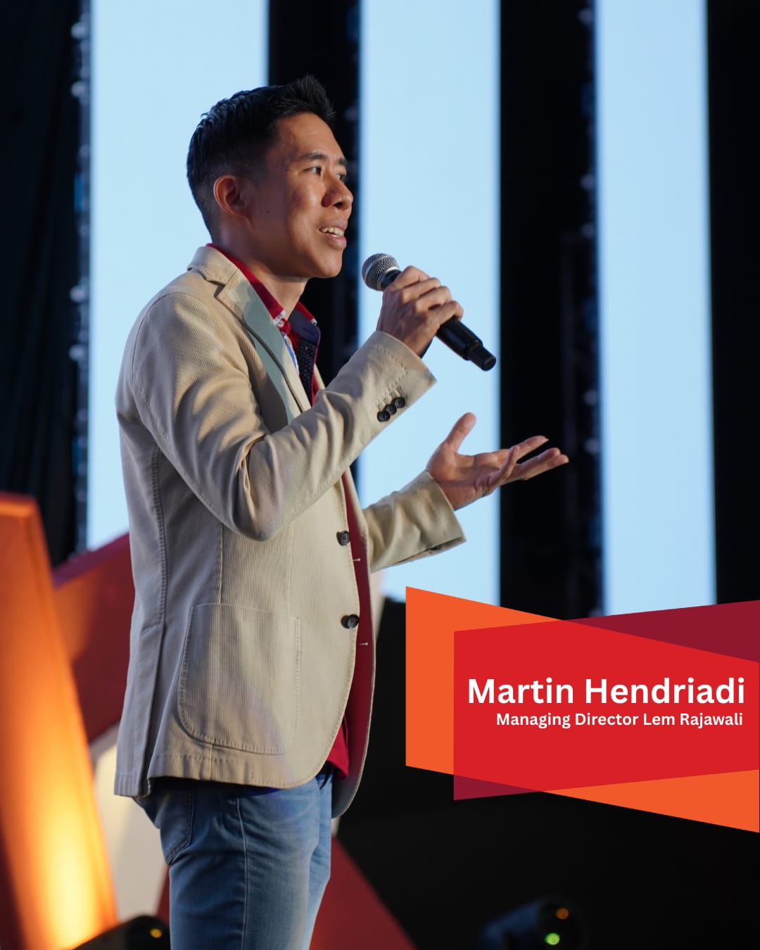 Managing Director PT Mikatasa Agung, Martin Hendriadi, Pemilik brand Lem Rajawali
